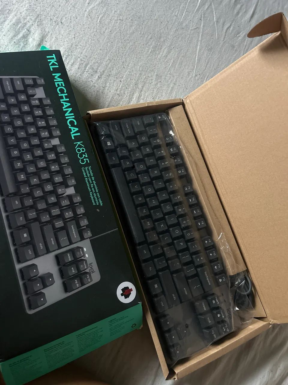 Teclado TKL MECHANICAL K835 - Foto 3
