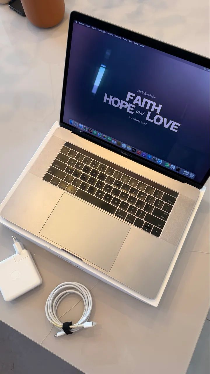MacBook Pro 15? 2016 - i7 - 16/512gb - Foto 2