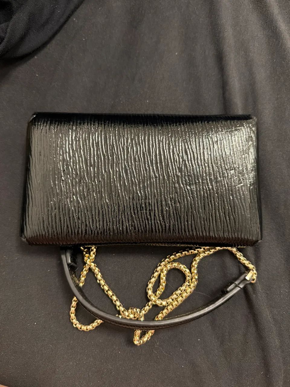 bolsa zara preta com alça dourada  - Foto 2