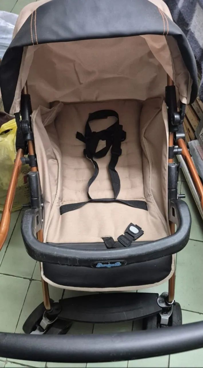 Carrinho de bebê Burigotto usado
