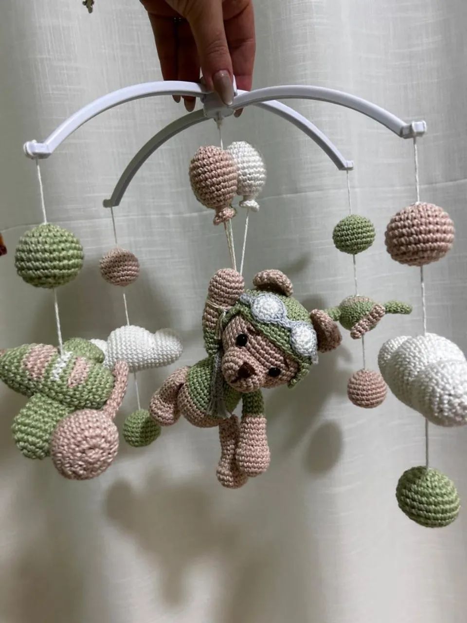 Móbile de  berço e quadro decorativo todos em crochê  - Foto 2