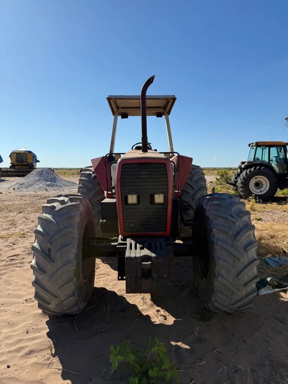 Trator Massey Fergunson 680 - Foto 3