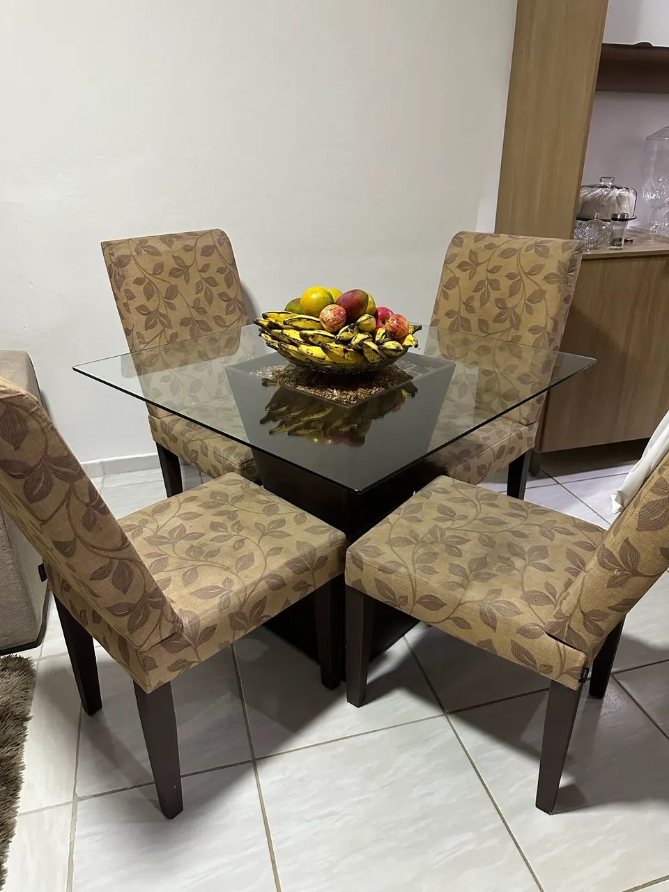 Vende-se mesa 4 cadeiras  - Foto 2