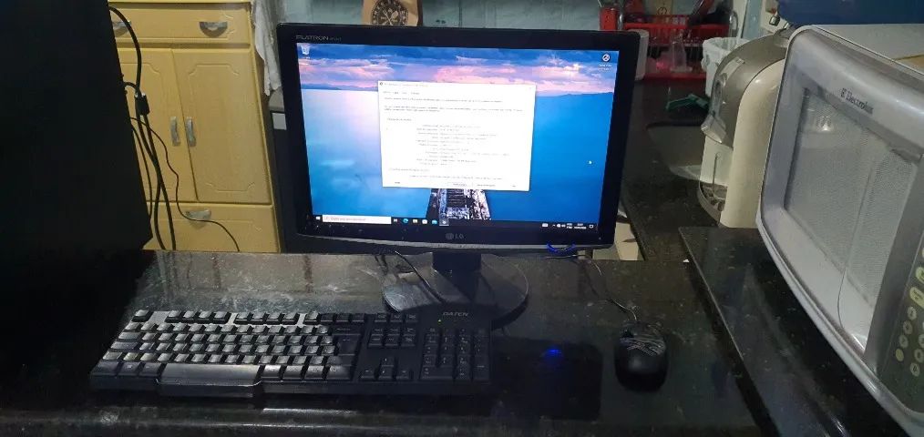PC Completo - Monitor LG + Kit Logitech/Mymax (Ideal para Estudos e PDV)