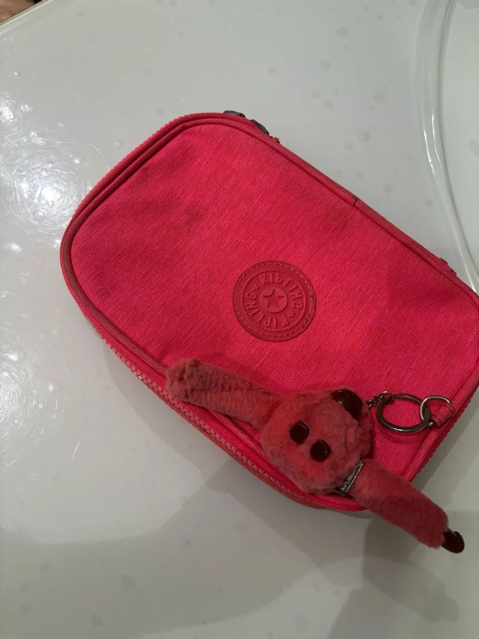 Vendo um estojo da Kipling
