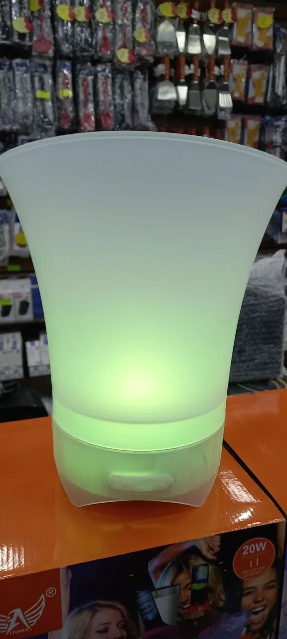 Balde de gelo musical iluminado. Ideal para sua festa  - Foto 2