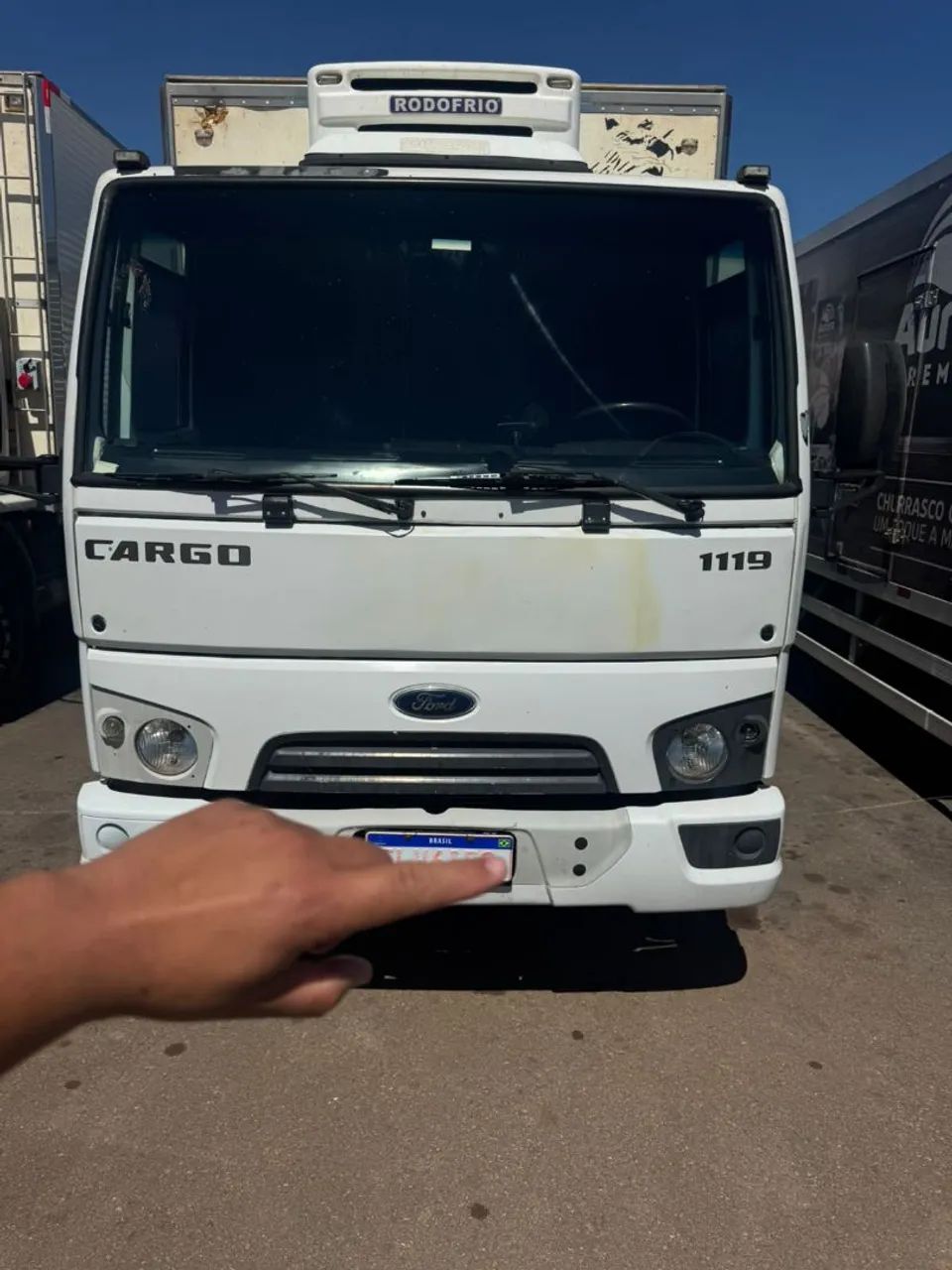 Ford cargo 1119 ano 2015