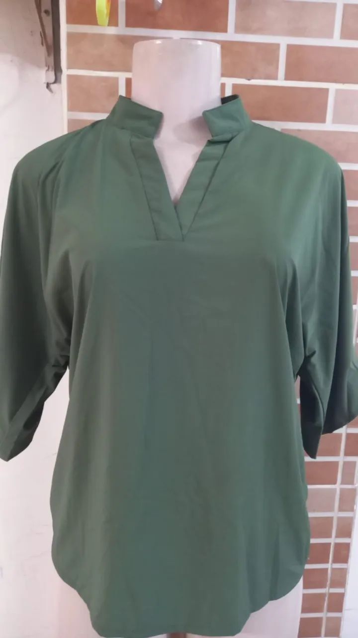 Blusa verde militar marca Liquido