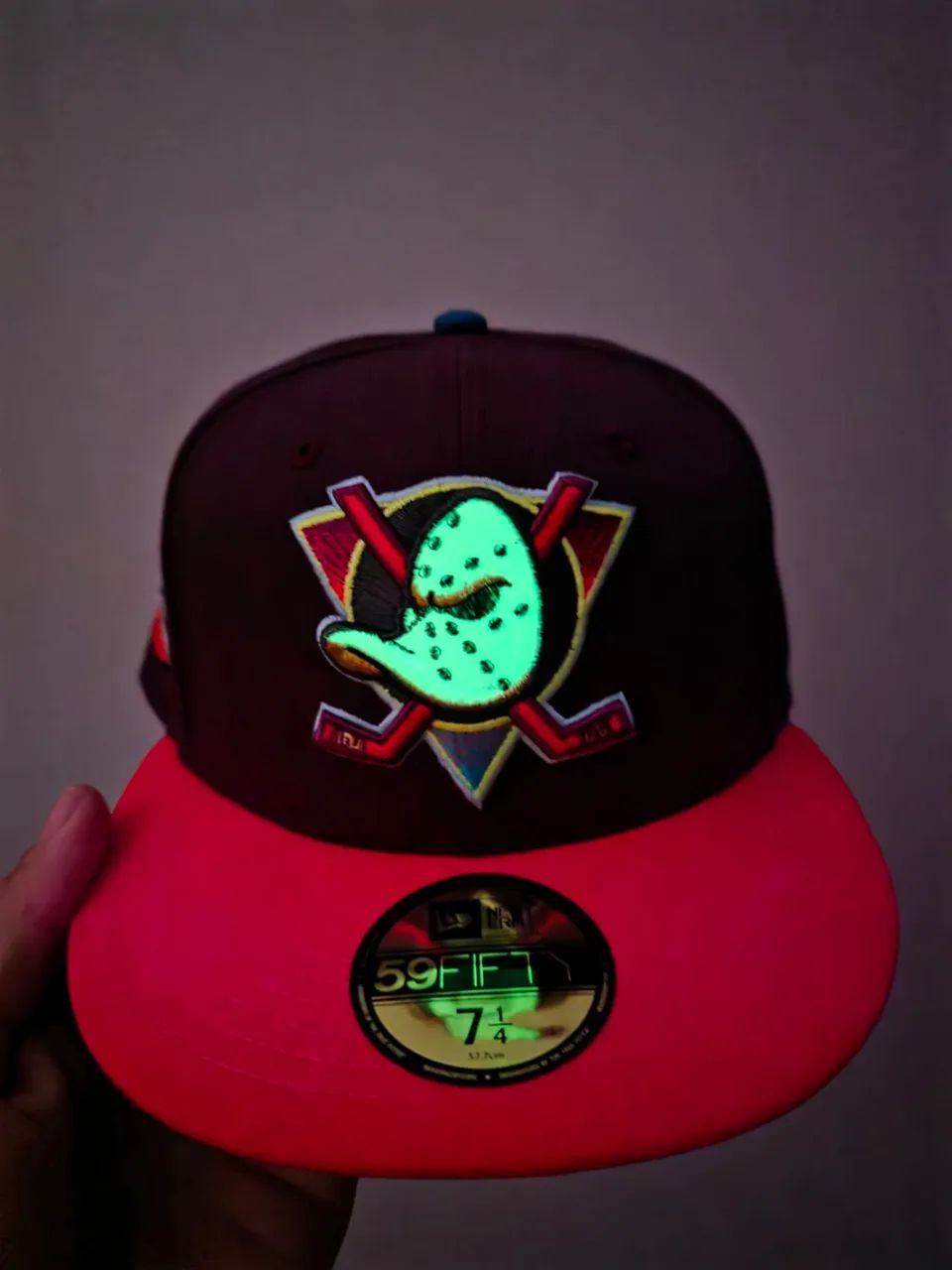 Boné mighty ducks super patos brilha no escuro - Foto 2