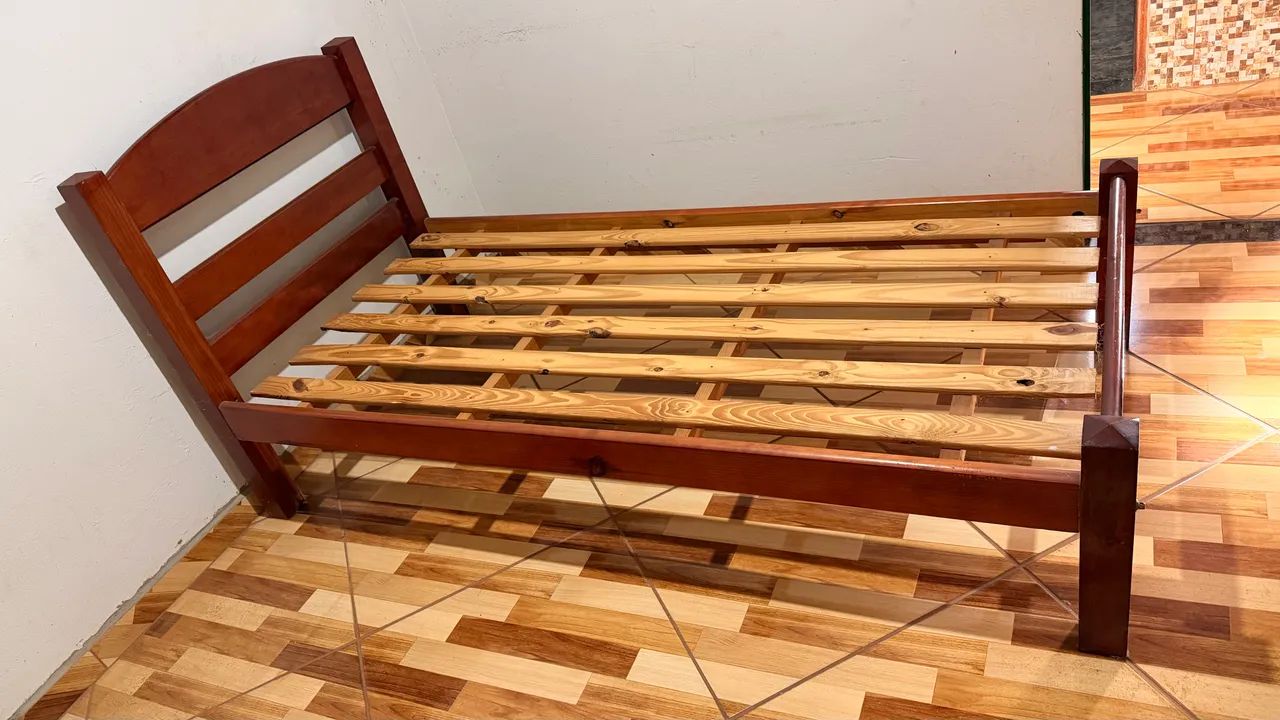 Cama de solteiro de madeira - Foto 2