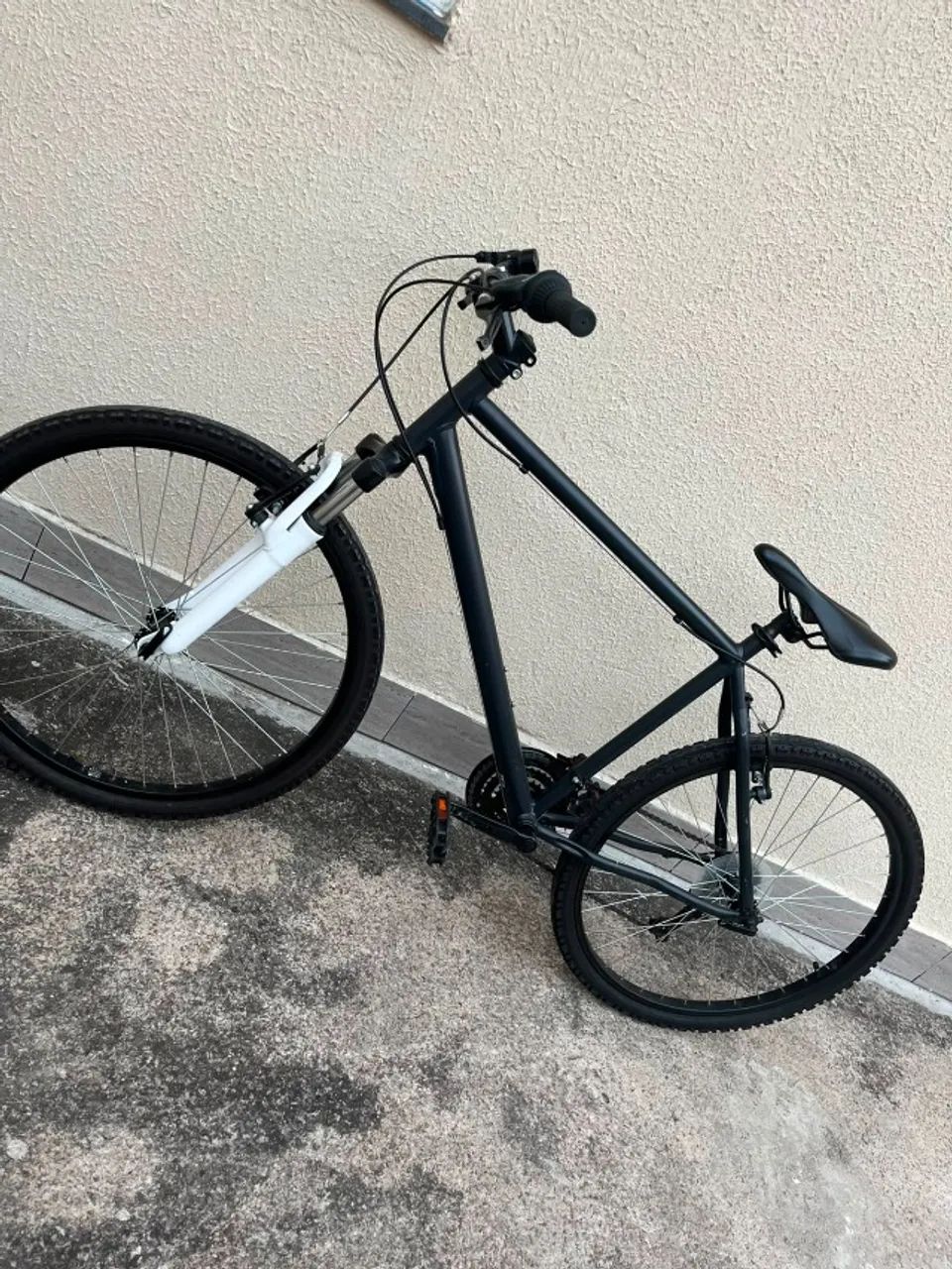 Bicicleta aro 26 e com 21 marchas super nova - Foto 3