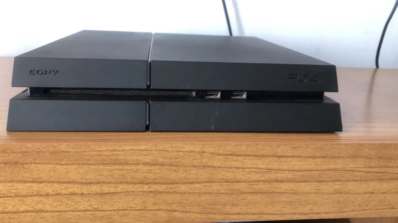 Ps4 Fat - 500 MB / acompanha cabos e sem controle - Foto 3