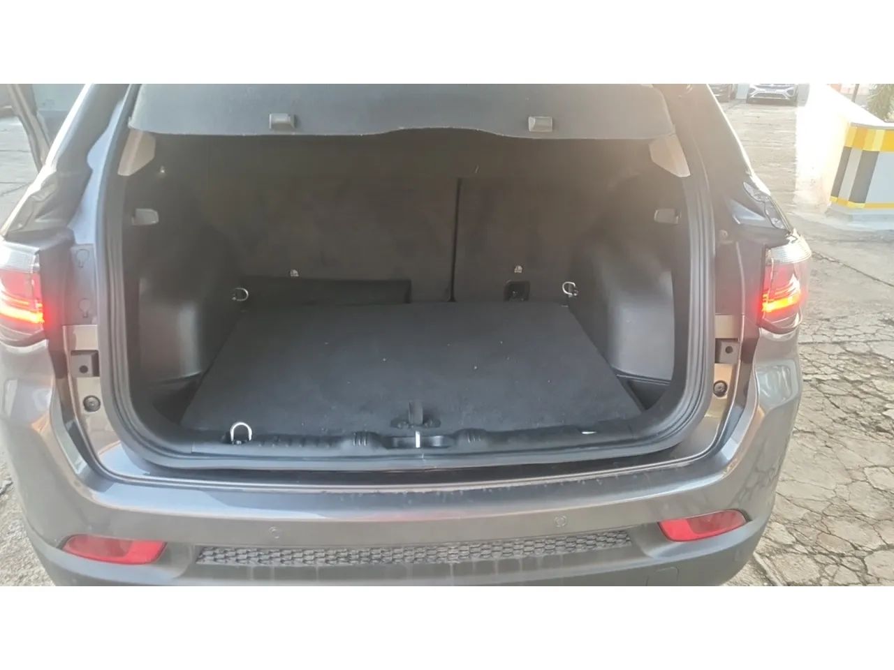 Jeep Compass SPORT T270 1.3 TB 4x2 Flex Aut., foto 14 de 17