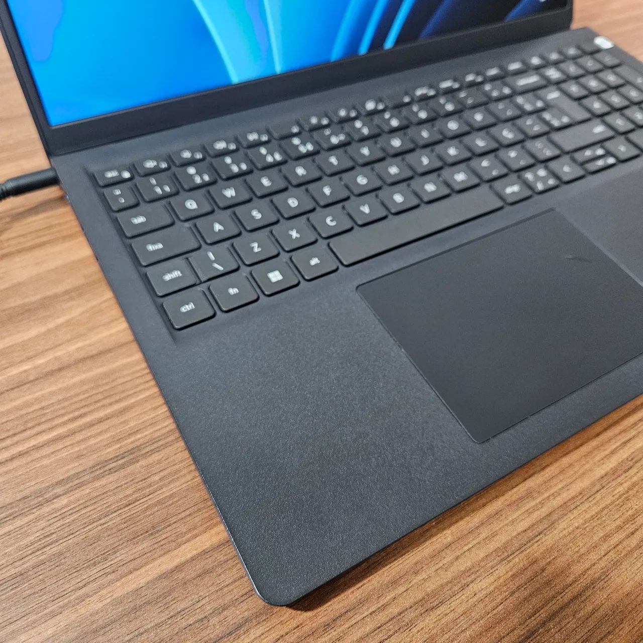 【美品】DELL Inspiron 15 i3-1115G4 8GB/256GB Notebook Dell Inspiron i3-1115G4 15.6