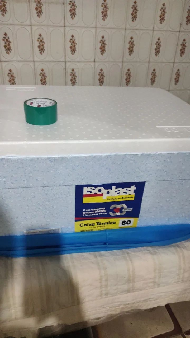 Isopor de 80 litros já vai com capa 