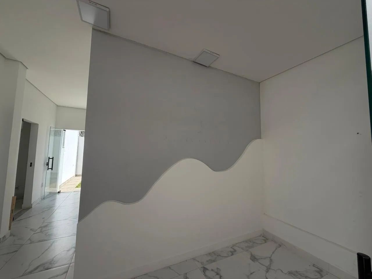 LOJA COMERCIAL PARA ALUGUEL COM 2 BANHEIROS NO XANGRILA