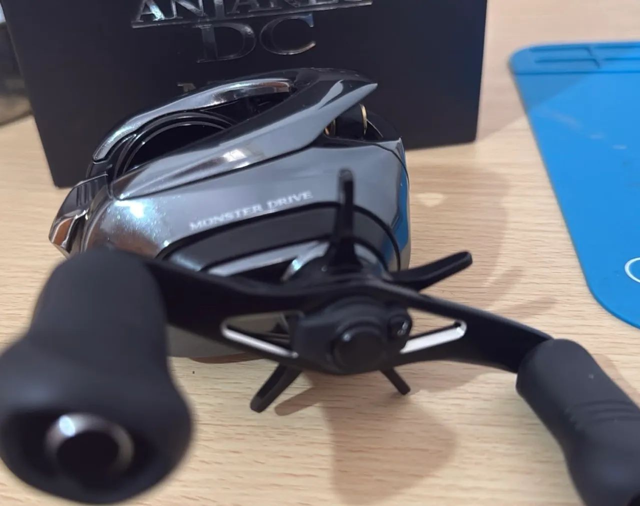 Carretilha shimano Antares MD DC 2018 - DIREITA  - Foto 4