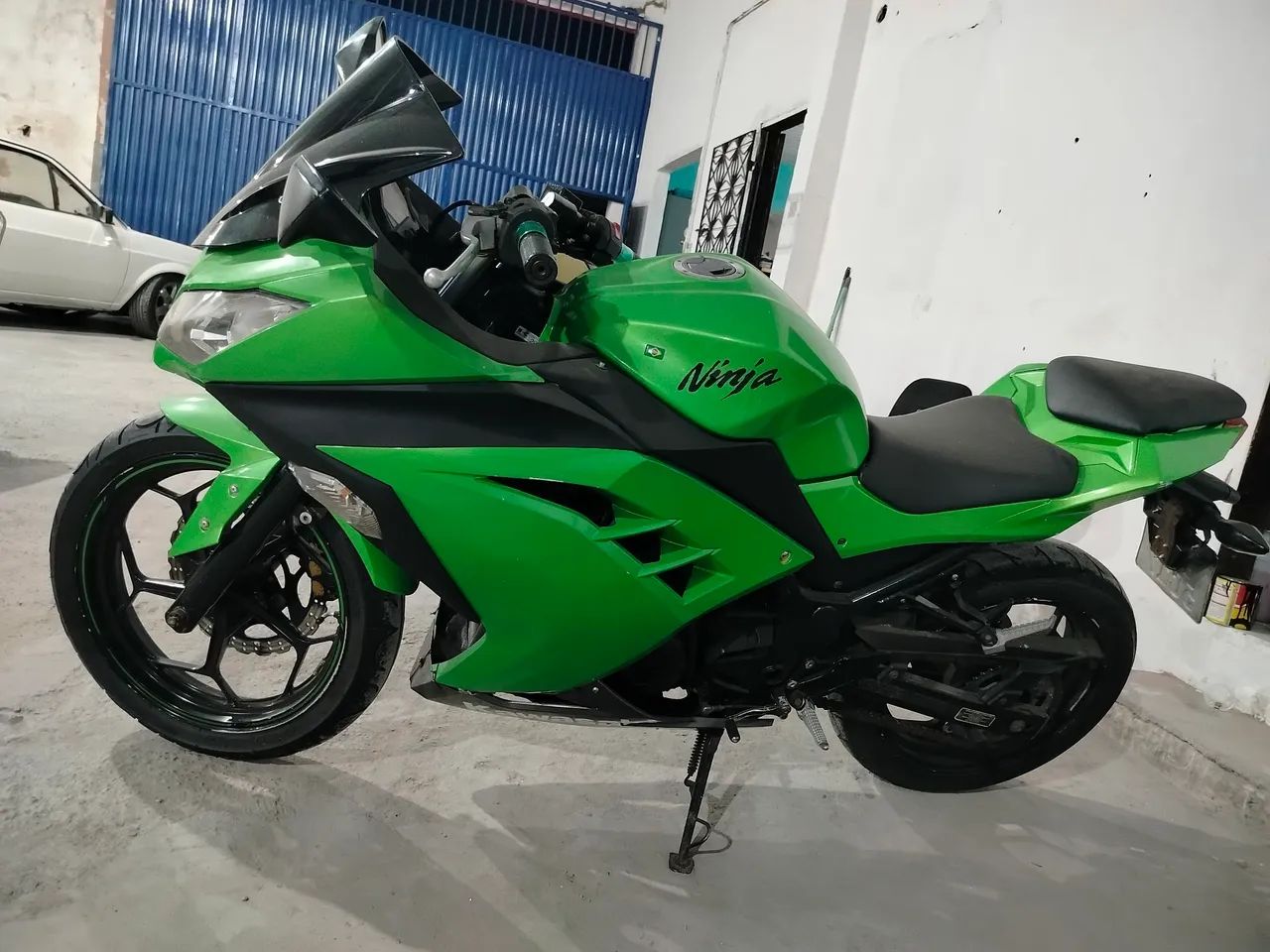 Kawasaki ninja 300