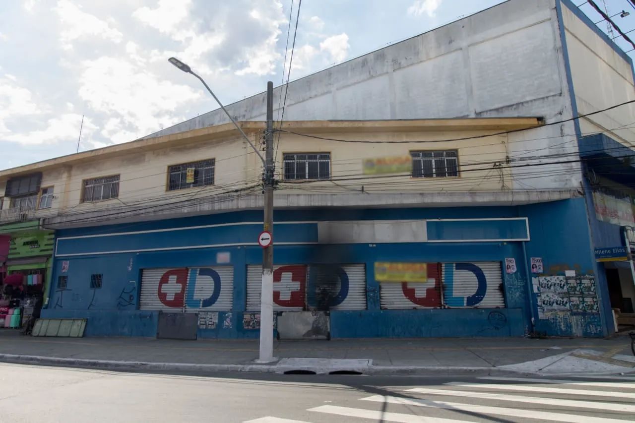 Loja na Avenida Milene Elias, 1653  120 m²