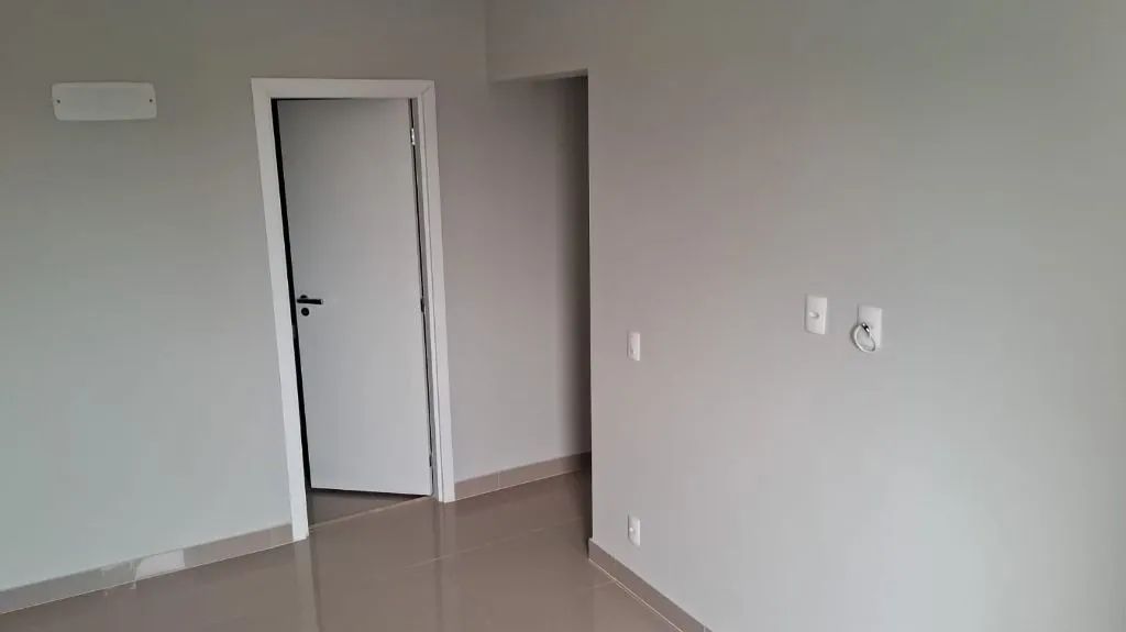 Apartamento com 2 Quartos, 1 Suíte e 1 Vaga para Locação no Edifício San Francisco, Maríli - Foto 4