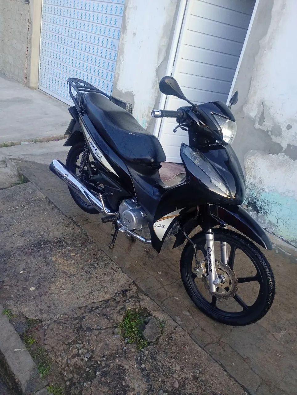 Moto bem conservada só pegar e rodar - Foto 2