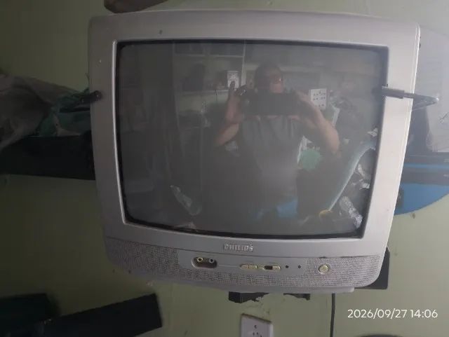 Tv de tubo Philips 14 polegadas funcionando perfeitamente 