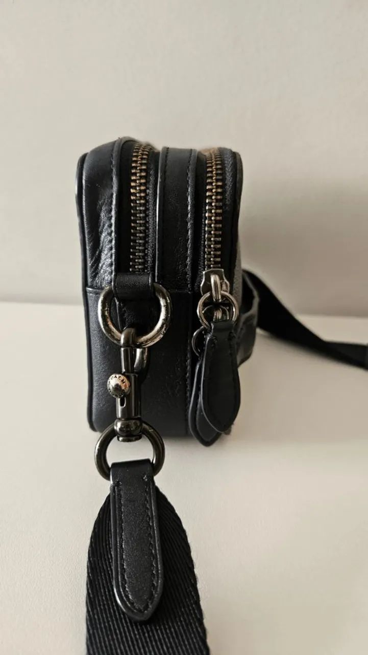 Bola Coach preta crossbody - Foto 4