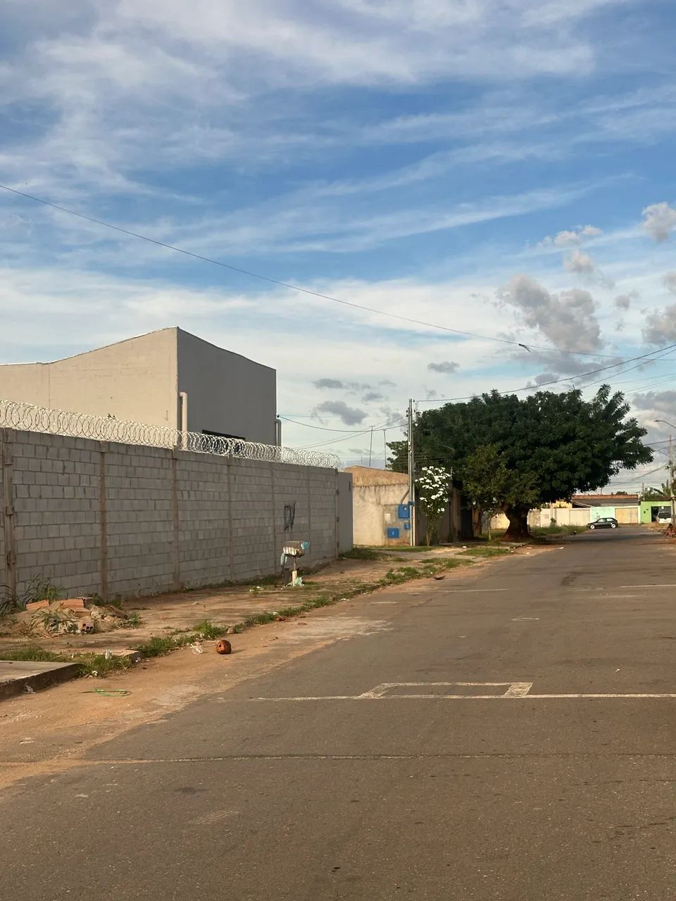 Aluguel de lote 1000 metros bem seguro murado e com cerca!!  - Foto 4