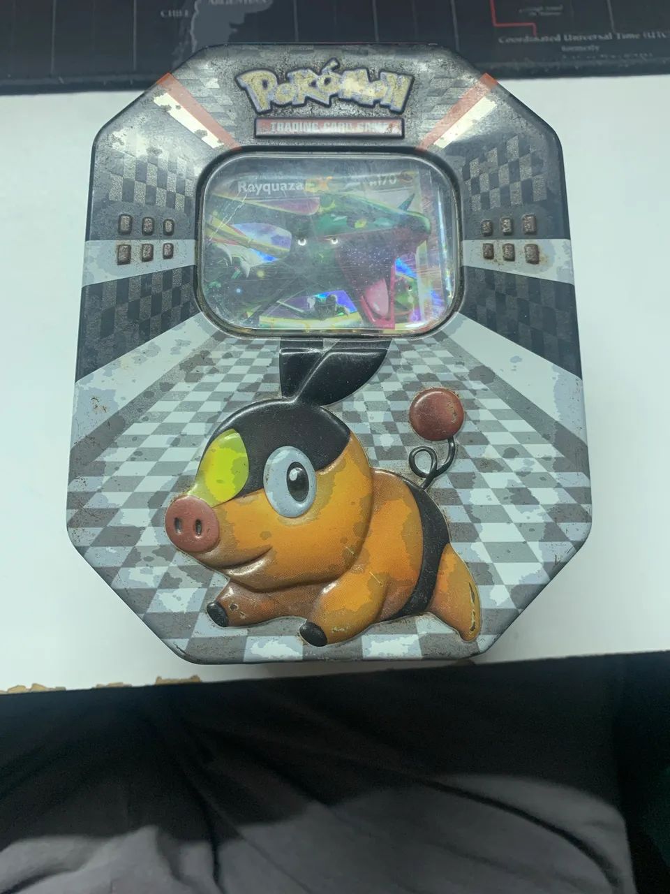 Pack cartas pokemon com 5 raras e 280 comuns