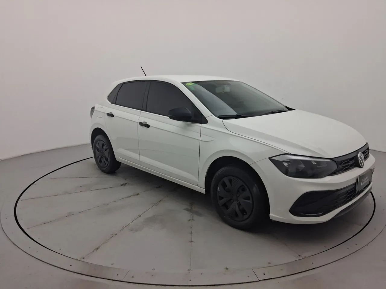 Volkswagen Polo Track 1.0 Flex 12V 5p, foto 7 de 18