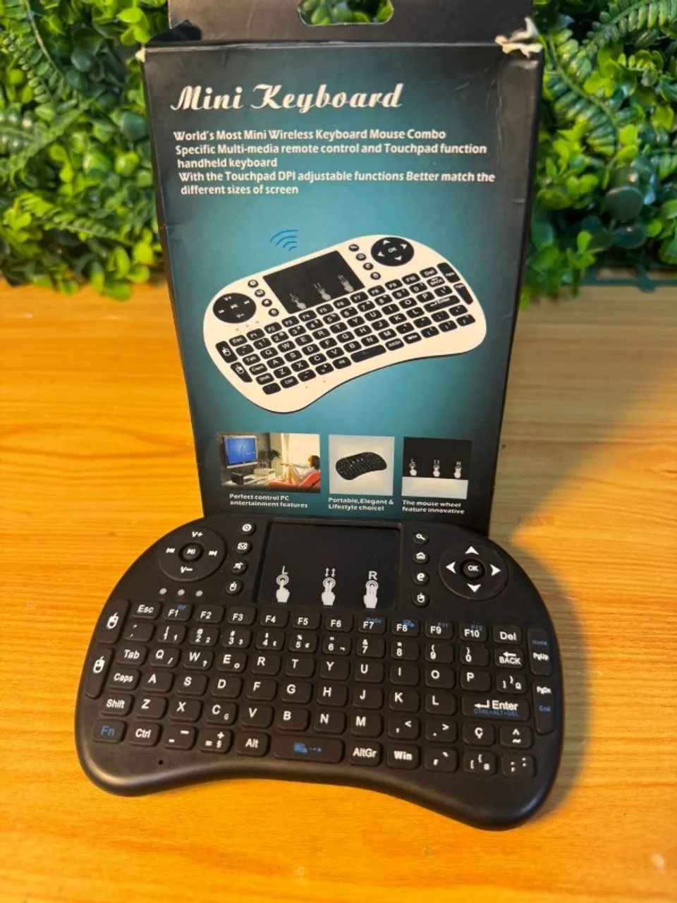 Mini Teclado Sem Fio com Touchpad Integrado - Foto 2