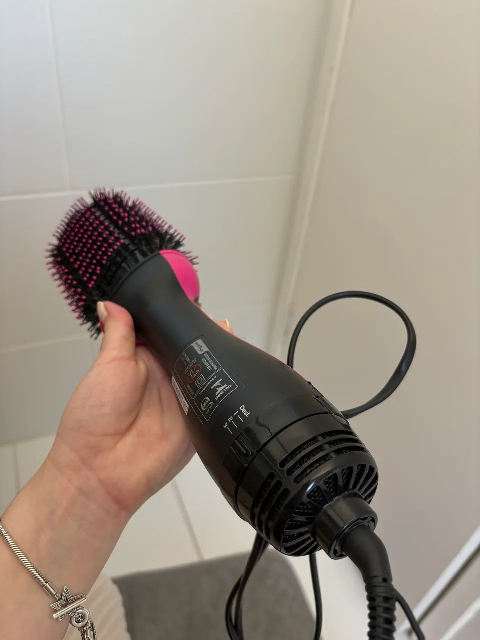 Escova Britânia bivolt manual 