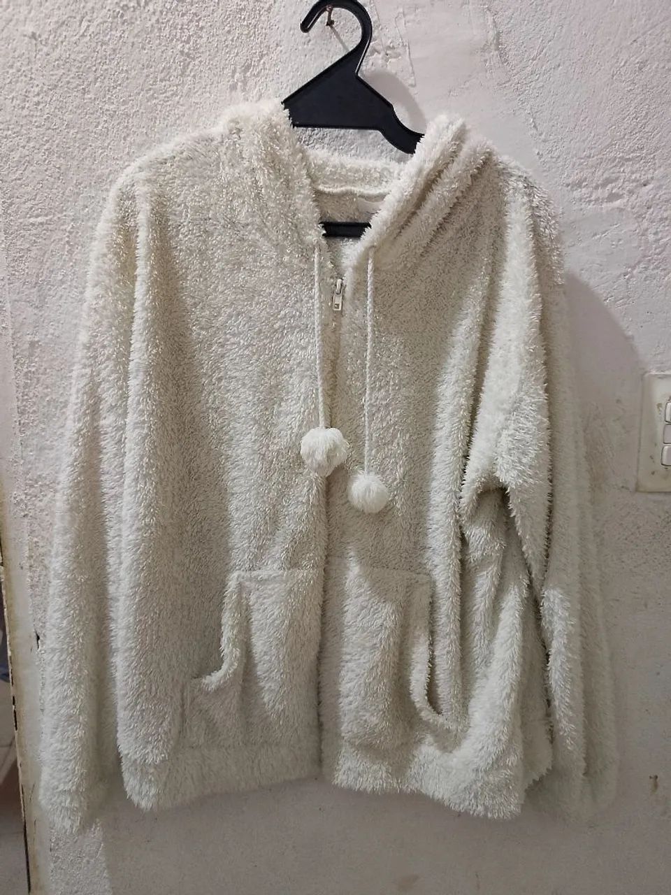 Casaco feminino branco Teddy - Foto 4
