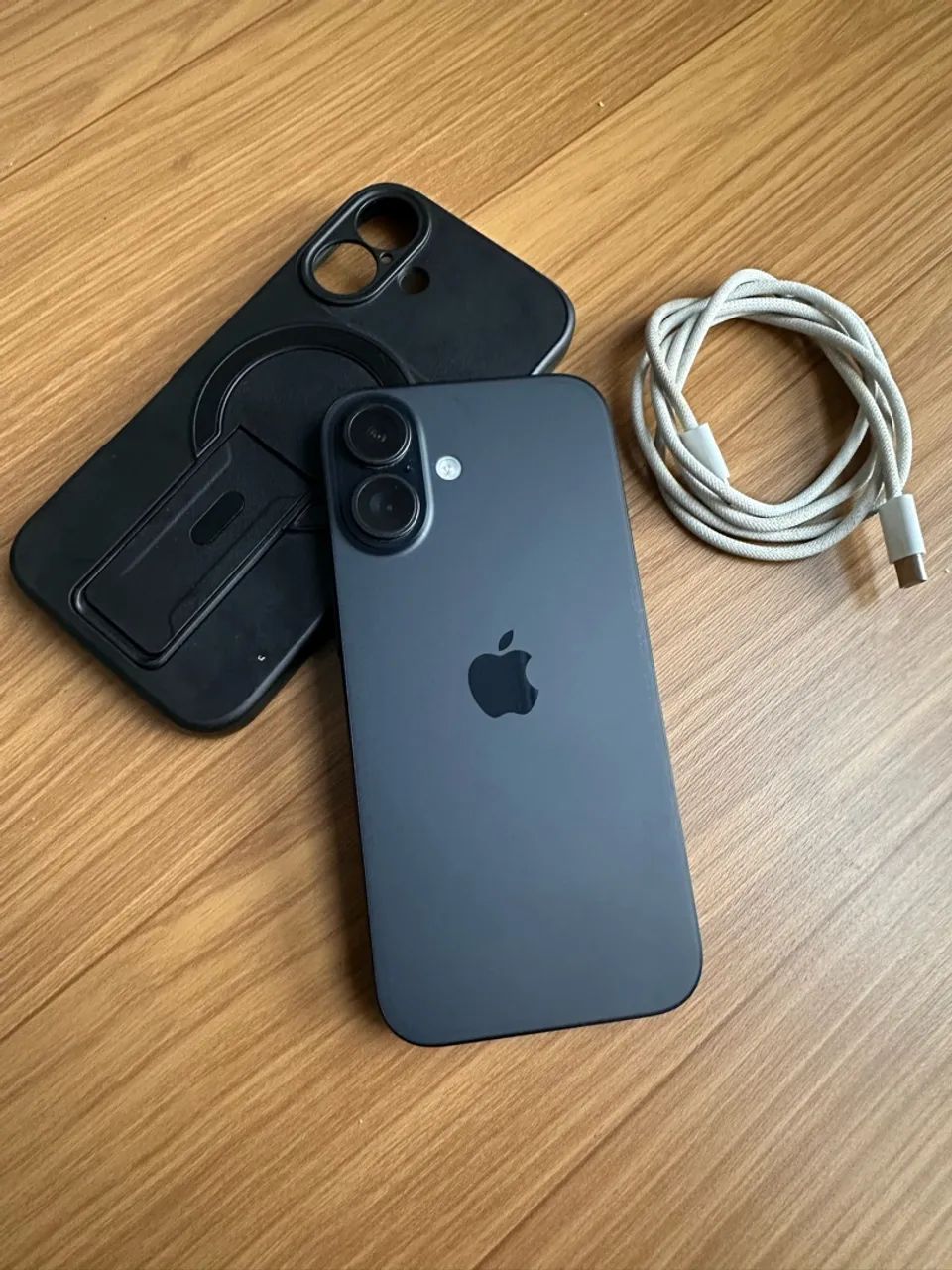 iPhone 16 128gb 93% saúde de bateria