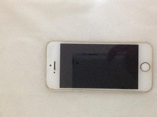 Vendo iPhone 5s dourado - Foto 2