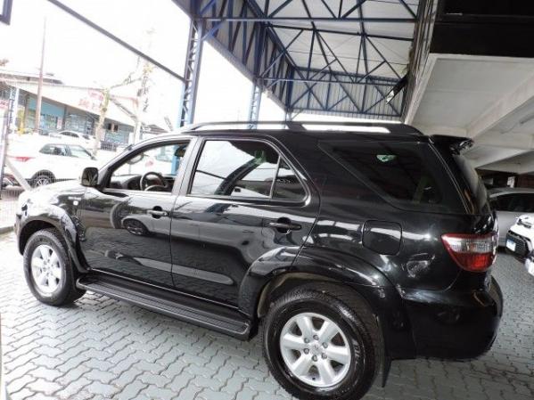 Hilux SW4 SRV D4-D 4x4 3.0 TDI Dies. Aut - Foto 4
