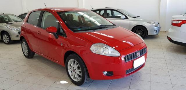 Punto ATTRACTIVE ITALIA 1.4 F.Flex 8V 5p - Foto 2