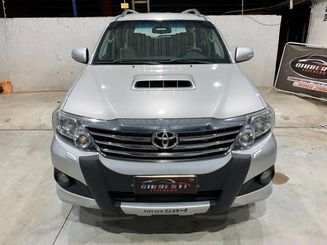 Toyota Hilux SW4 7 lugares 13/13