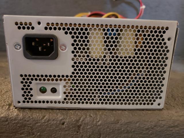 Fonte de alimentação para PC da Dell