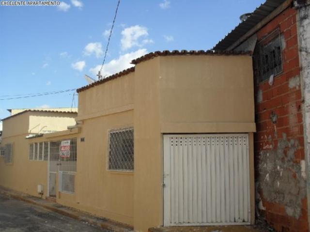 Casa para alugar com 3 dormitórios em Setor dos funcionários, Goiânia cod:A000055