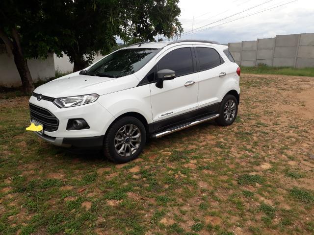 Carro Ford EcoSport