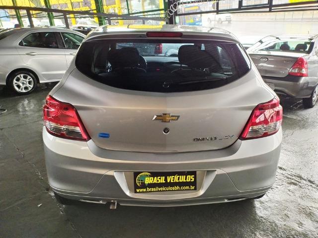 Chevrolet Ônix 1.0 Flex Completo 2017 ( Venha conferir ) - Foto 9
