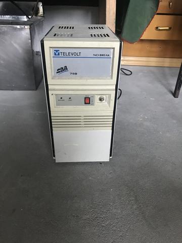 No Break Televolt 750 VA com defeito