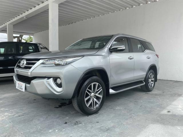 Hilux sw4 2016/2017 2.8 srx 4x4 7 lugares 16v turbo intercooler diesel 4p automático - Foto 2