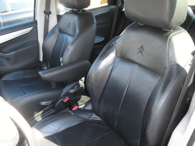 Citroen C4 Picasso 2010 2.0 Automático Couro Paddle Shift Abs 6 Air Bags Ar Cond Digital - Foto 13