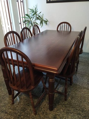 Conjunto Mesa de jantar com 8 cadeiras