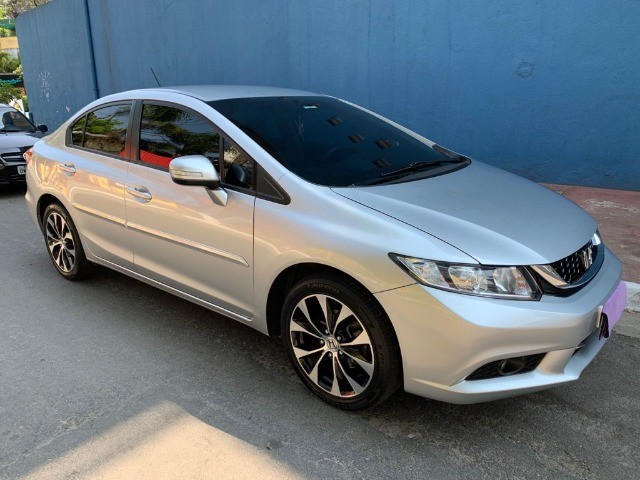 HONDA CIVIC 2.0 LXR 16V FLEX 2015 4P AUTOMÁTICO BAIXO KM