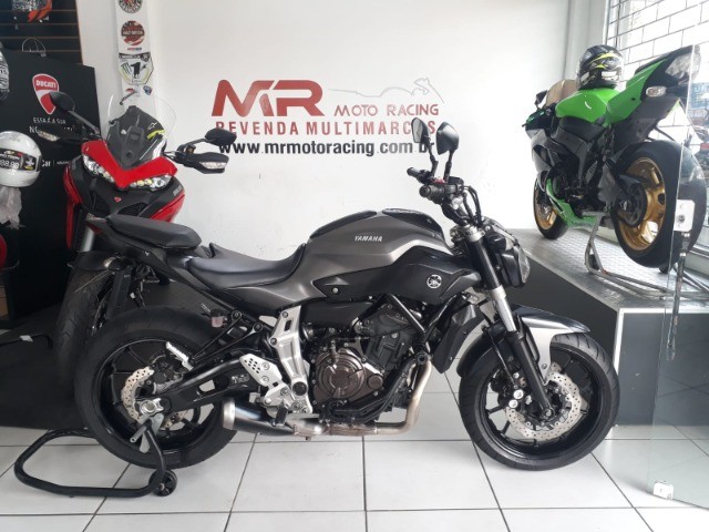 YAMAHA MT 07 2016