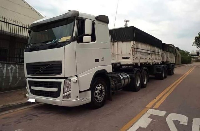 VOLVO FH 440 BI-CAÇAMBA 2009