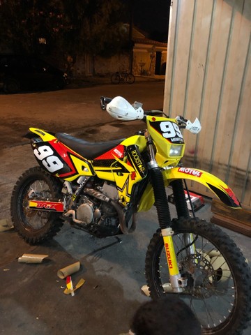 MOTO DE TRILHA 400CC